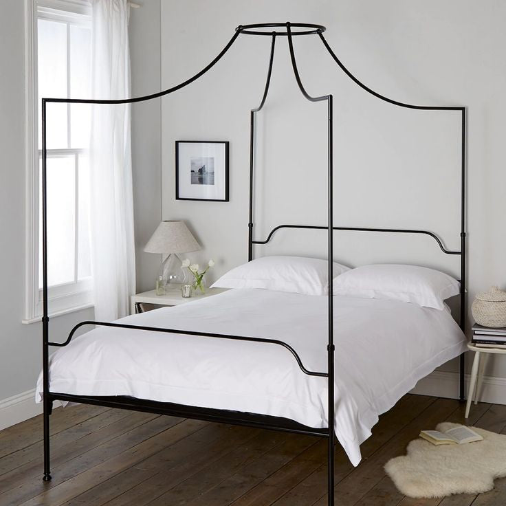 Mr Tod’s - King 5ft Canopy Bed