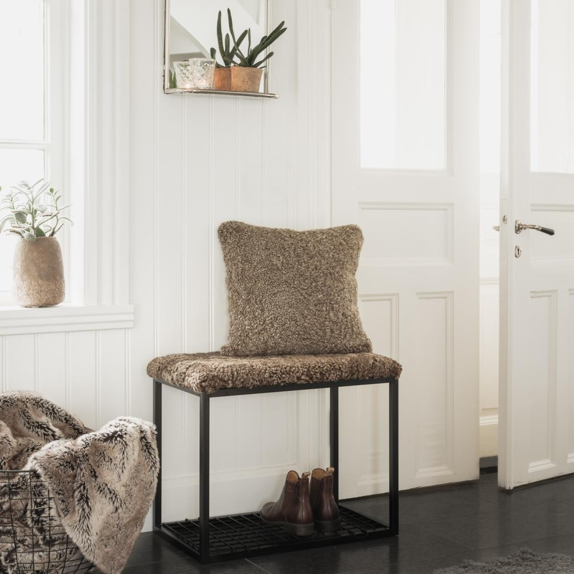 Lars - Sheepskin Cushion - Mocha