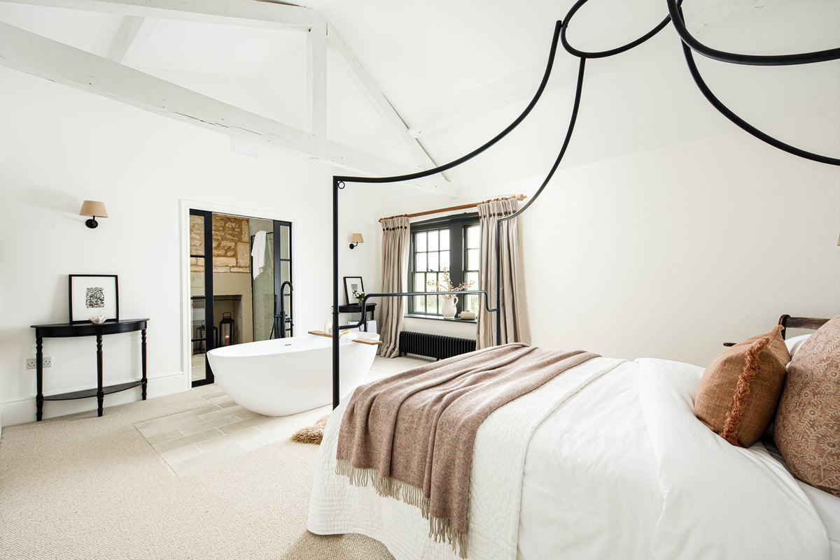 Mr Tod’s - King 5ft Canopy Bed