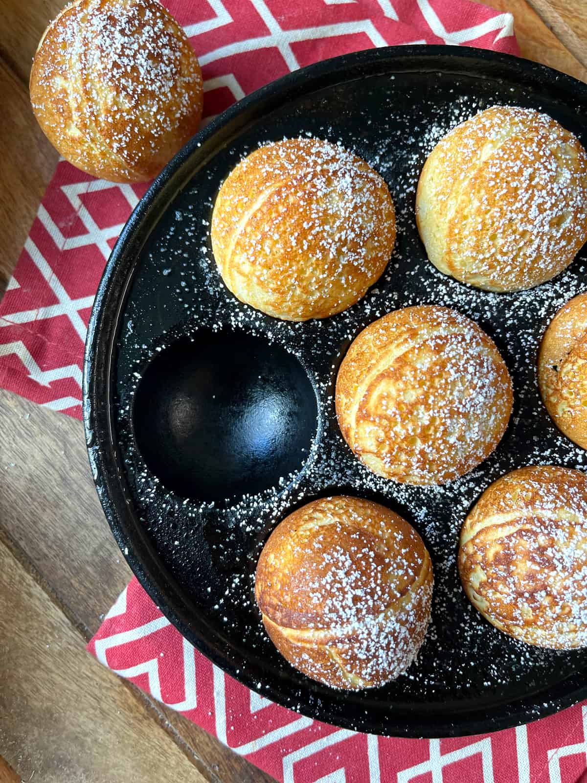 Æbleskiver - Danish Pancake Pan