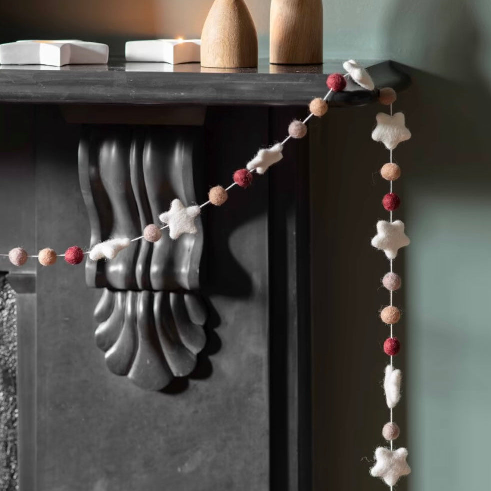 FELT | POM POM BERRY GARLAND