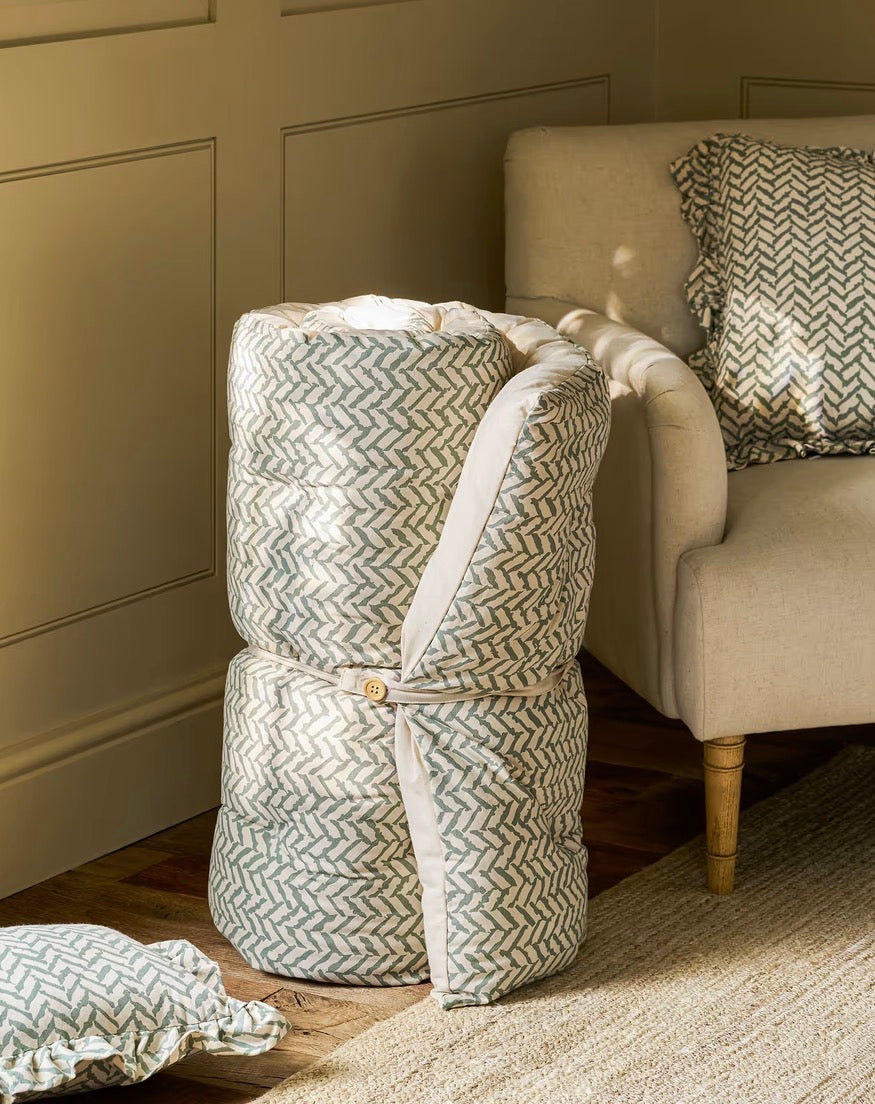 St Mawes - Roll Out Bed - Herringbone