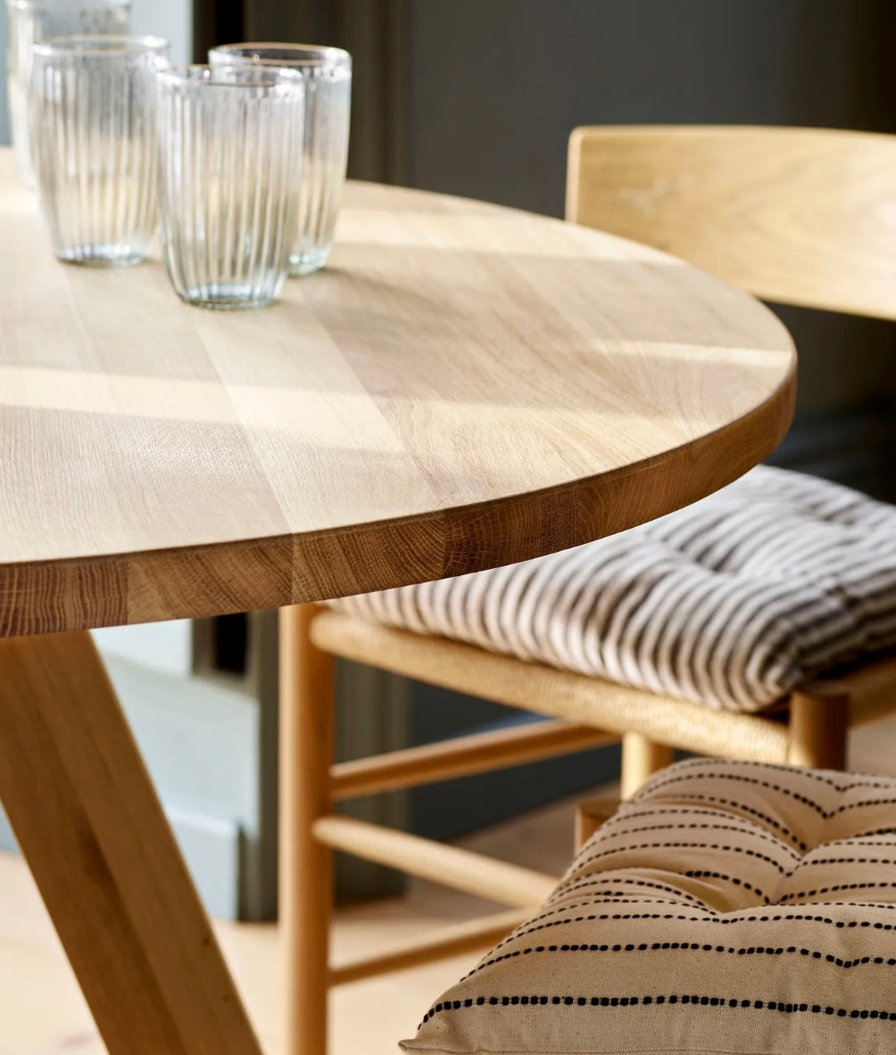 Wilhelm - Round Dining Table