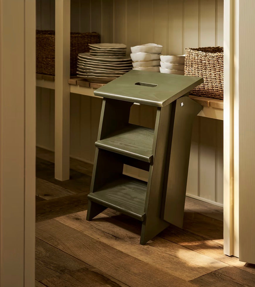Olive - Step Stool