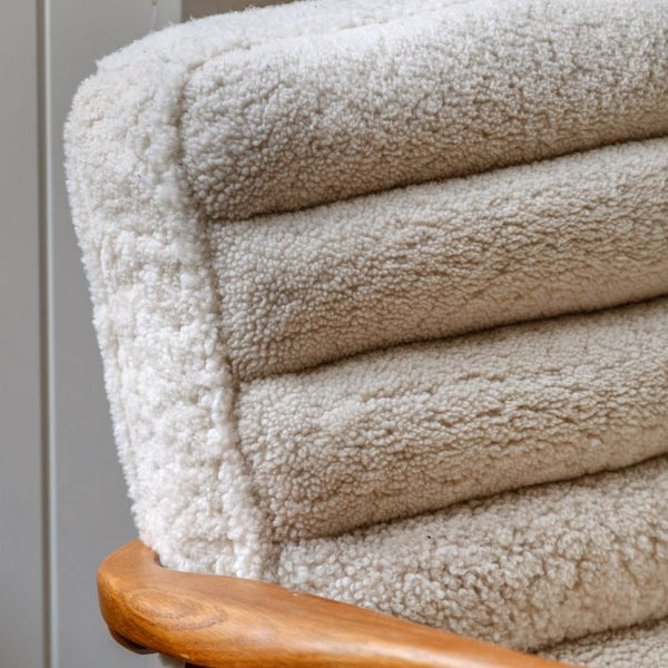 GRASMERE | SHEEPSKIN ARMCHAIR