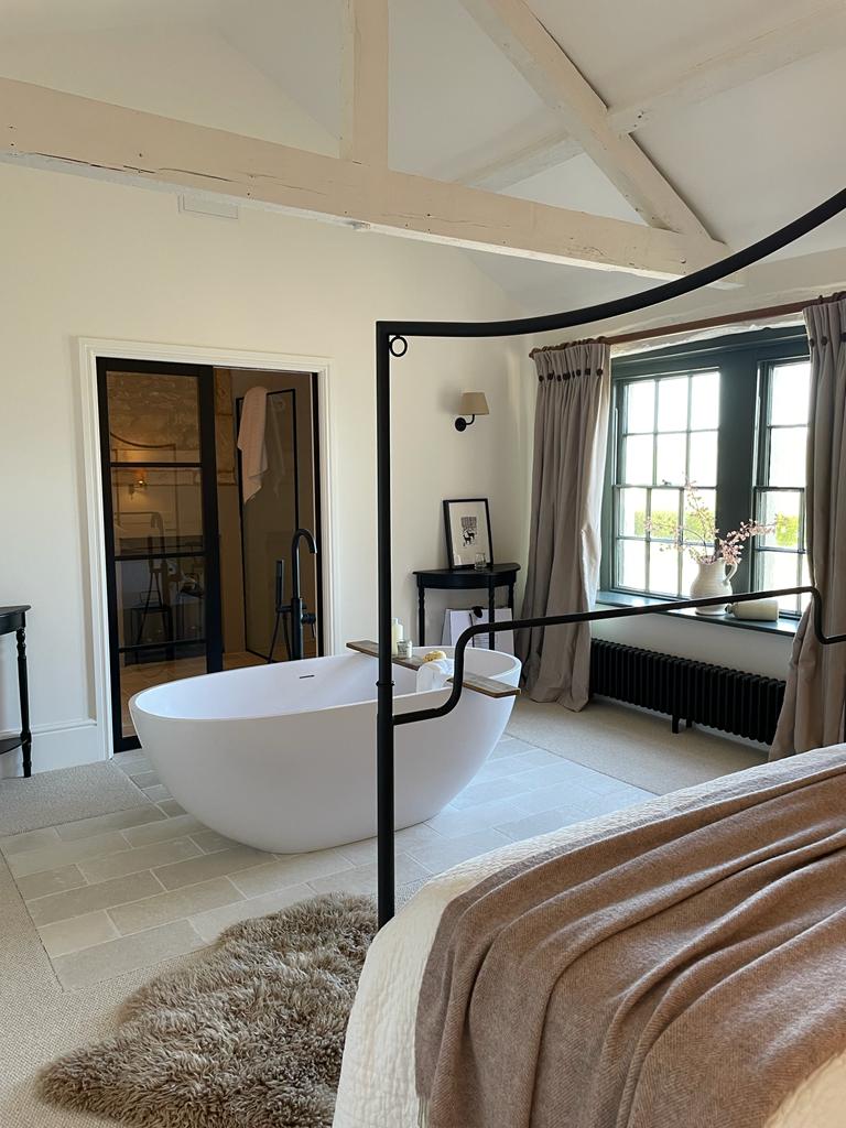 Mr Tod’s - King 5ft Canopy Bed