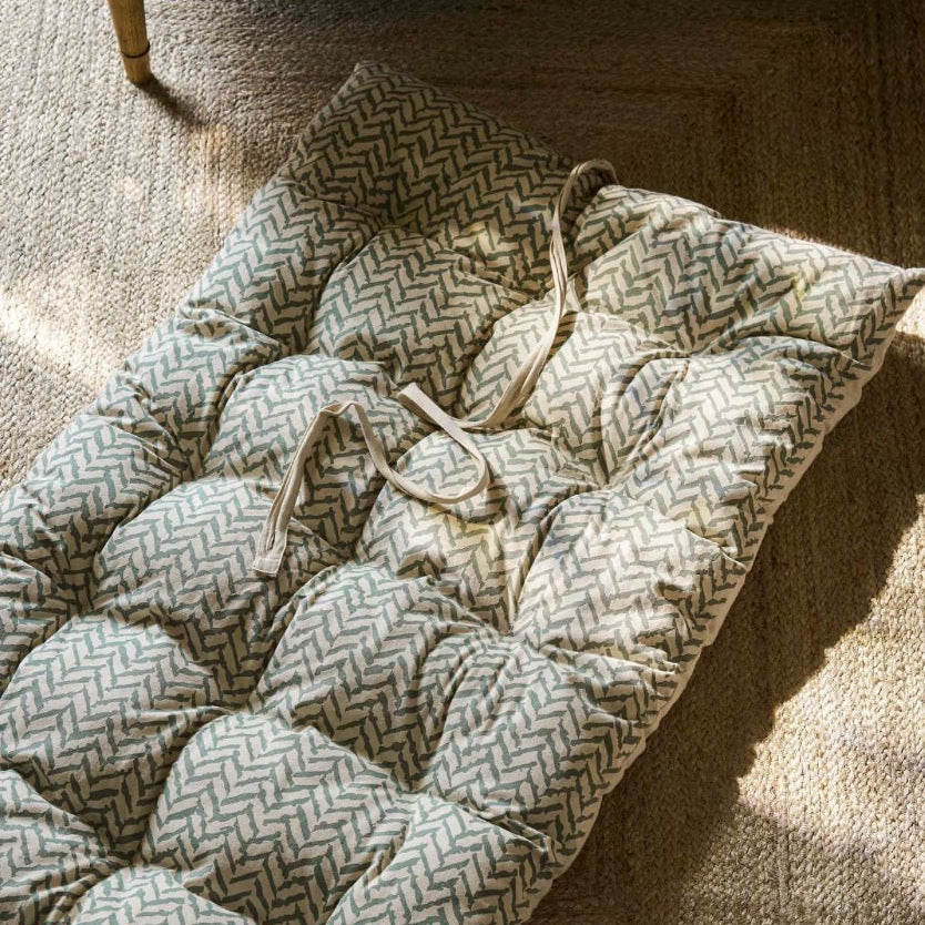 St Mawes - Roll Out Bed - Herringbone
