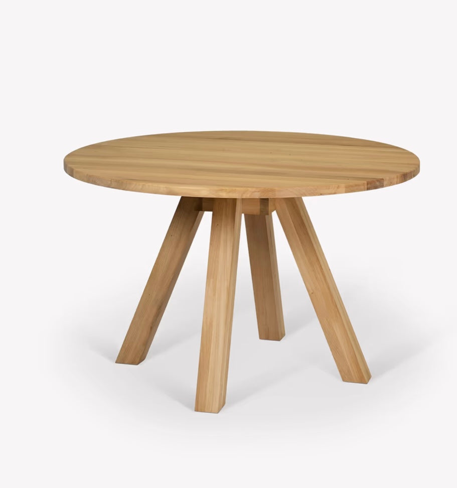 Wilhelm - Round Dining Table