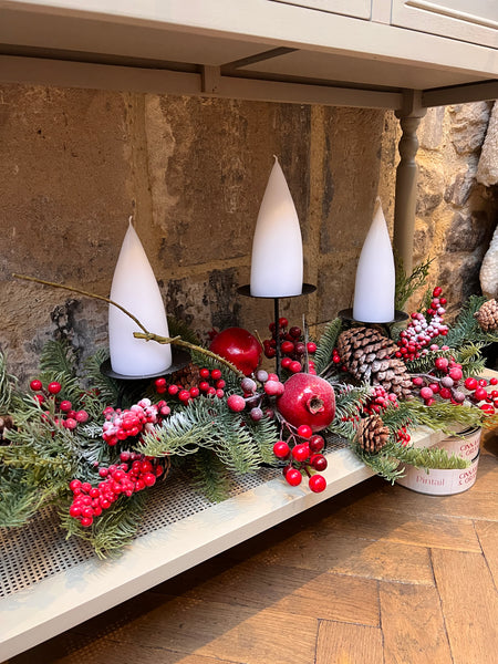 CLASSIC CHRISTMAS | BERRY CENTREPIECE