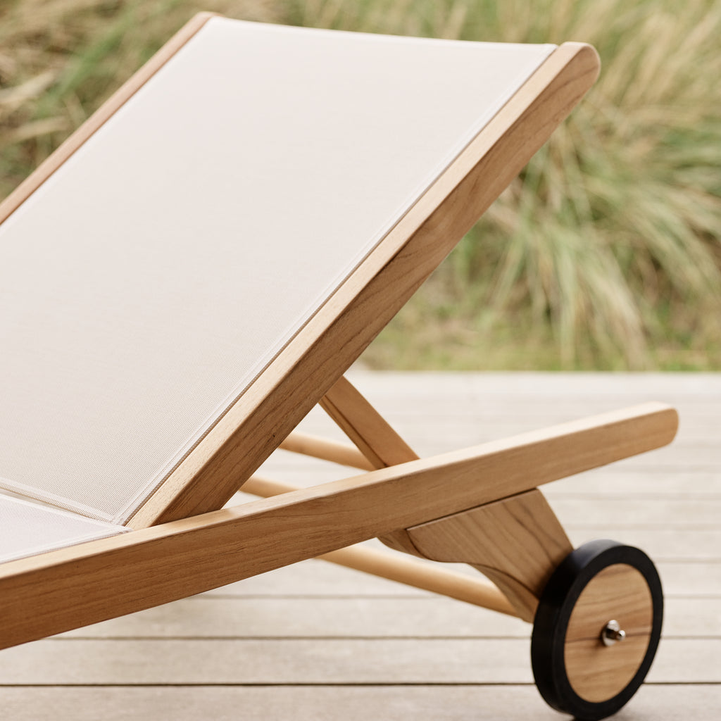 Columbus Sun Lounger by Fritz Hansen Skagerak - White