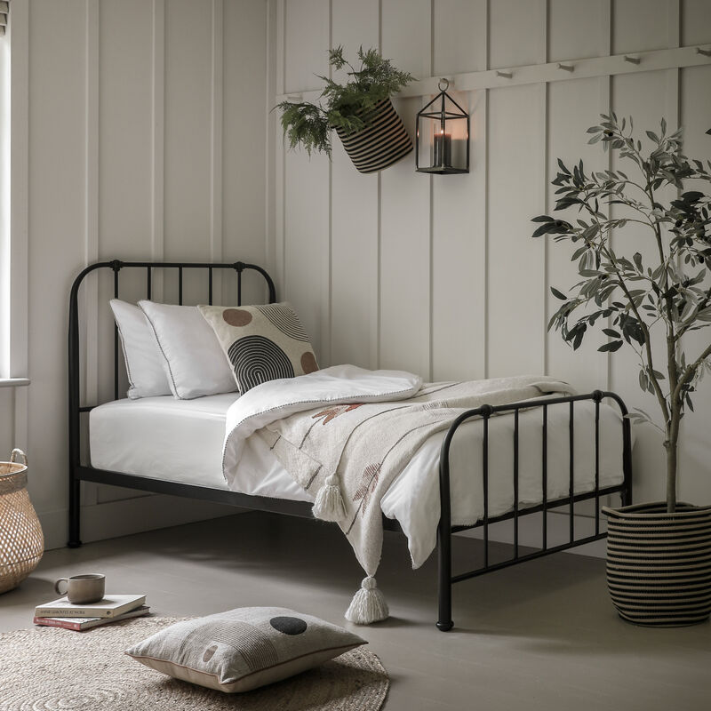 Antik - Single Bed - Black