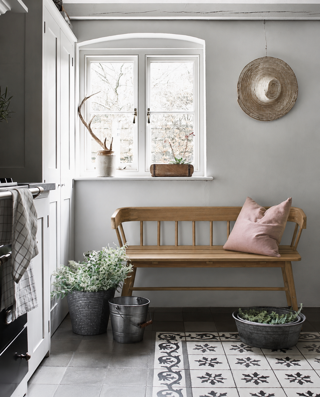 Bramble - Curved Bench