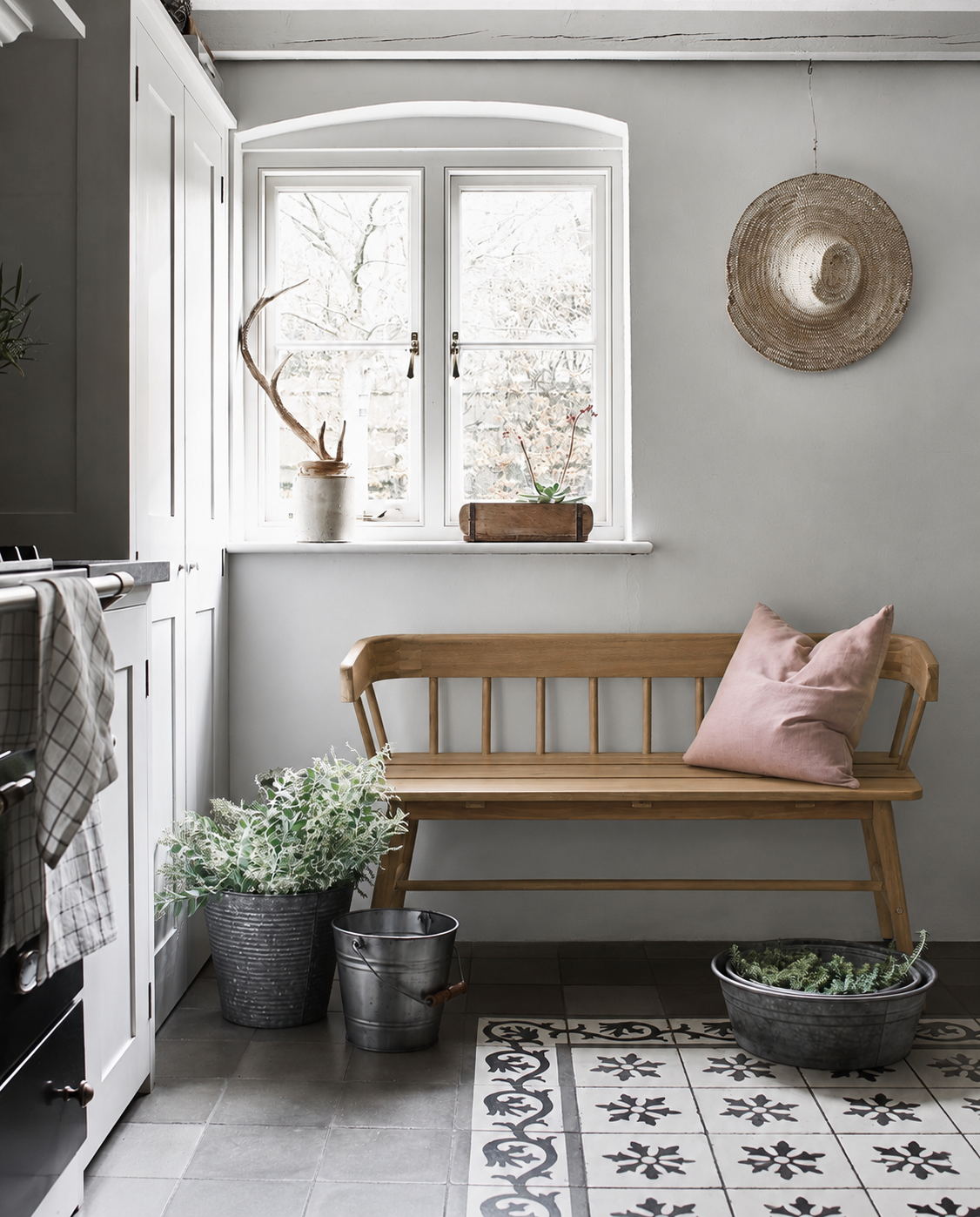 Bramble - Curved Bench