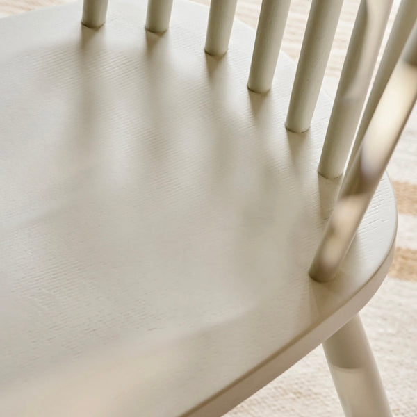 SPINDLE DINING CHAIR | CHALK WHITE