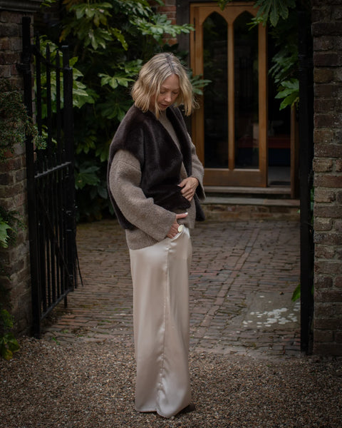 CHALK | CLAIRE GILET | COCOA