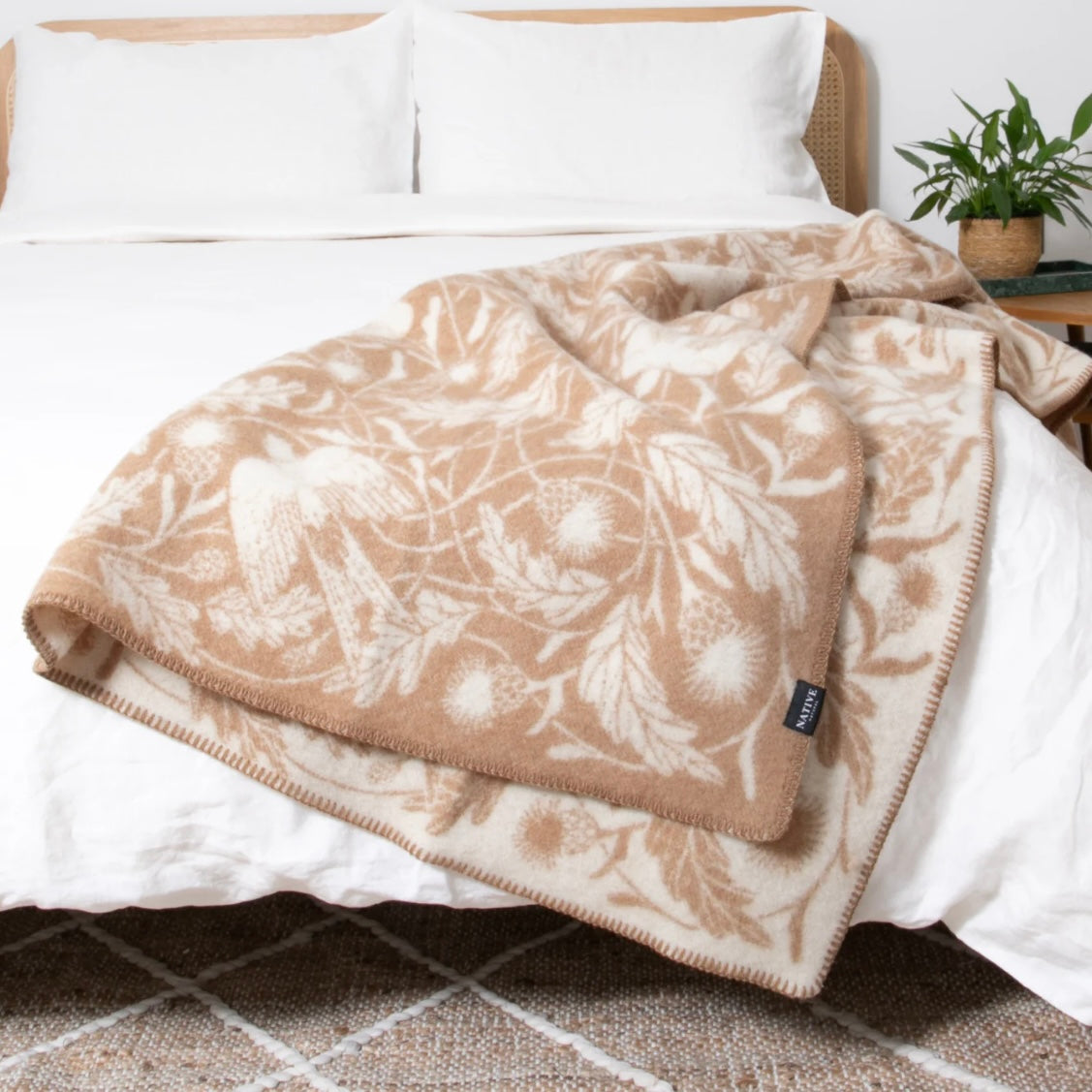 ALPIN | STITCH BLANKET | FAWN