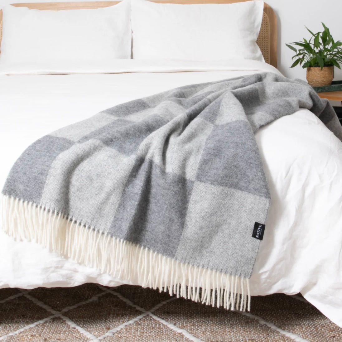 ALPIN | CHEQUERED WOOL THROW | ASH