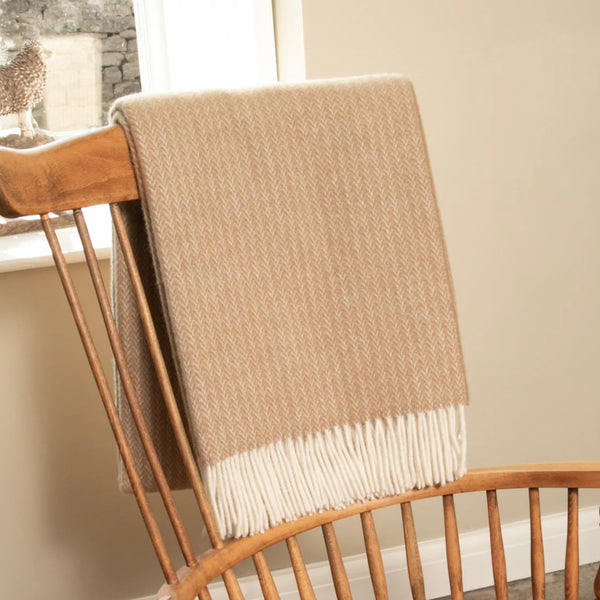 ALPIN | CABLE KNIT THROW | FAWN