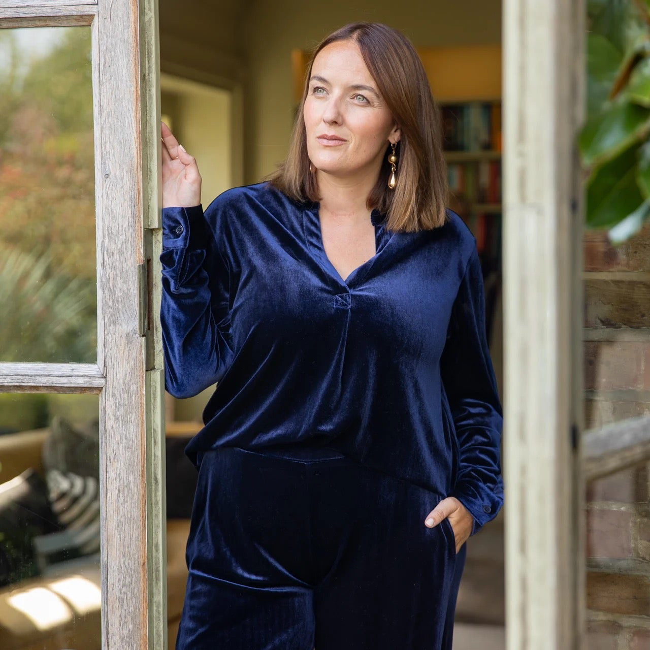 CHALK | JOSIE SHIRT | NAVY