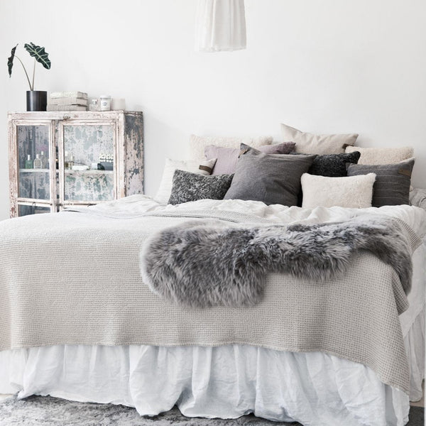ELLA LONGHAIRED SHEEPSKIN | LIGHT GREY