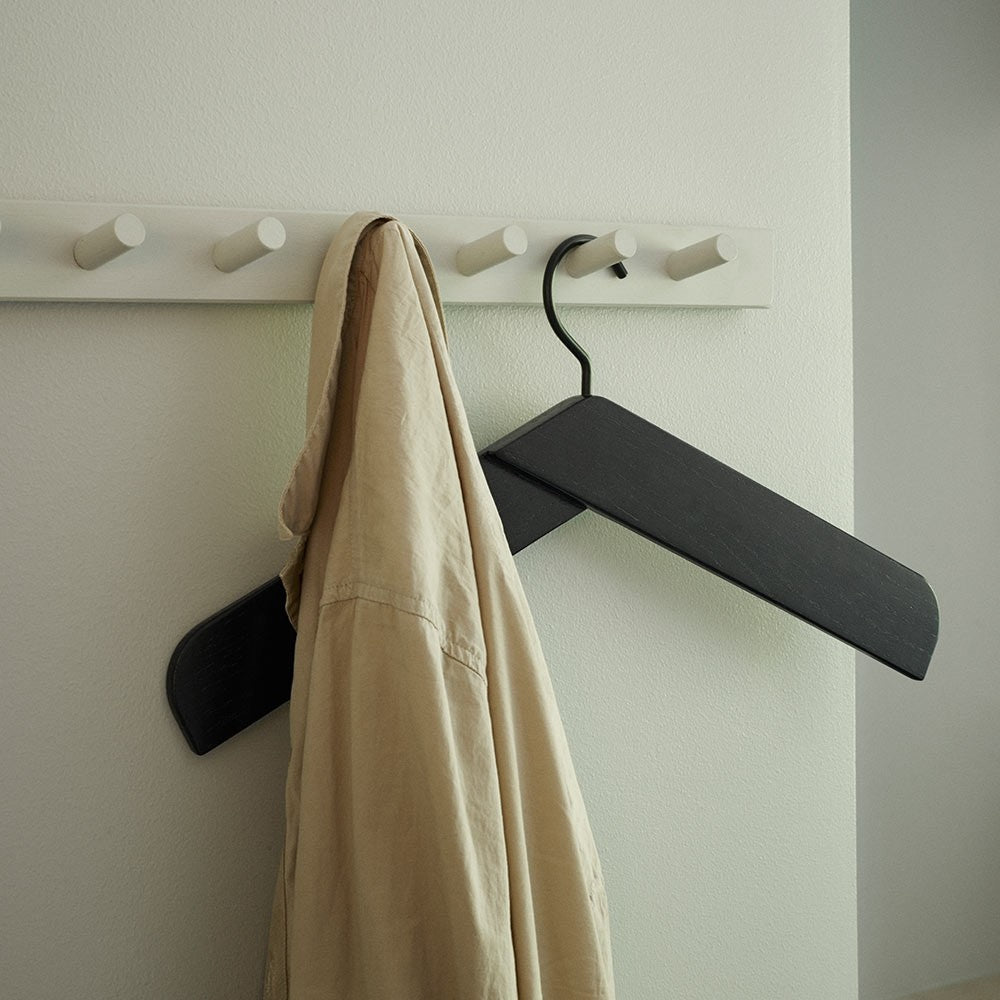 Collar Coat Hanger by Fritz Hansen Skagerak - Black
