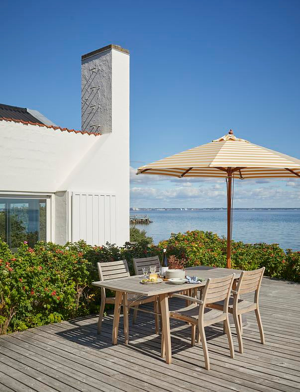 Extending Ballare Table by Fritz Hansen Skagerak