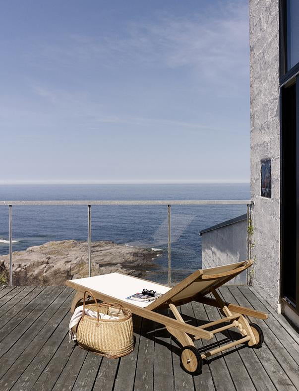 Columbus Sun Lounger by Fritz Hansen Skagerak - White