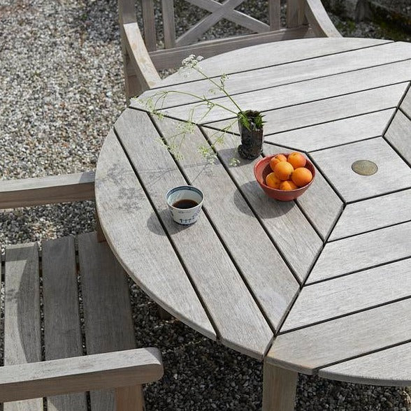 Drachmann Table by Fritz Hansen Skagerak - Round