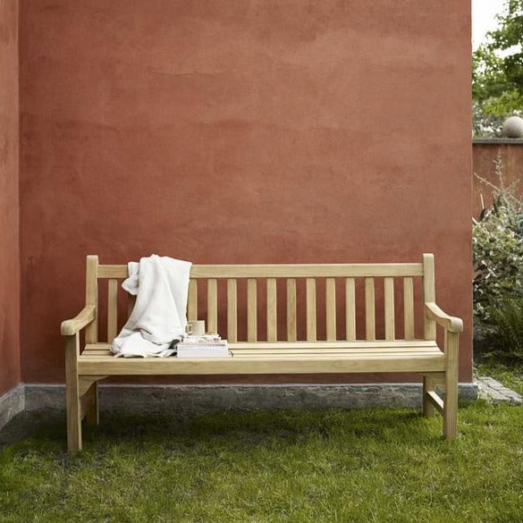 England Bench 180 by Fritz Hansen Skagerak