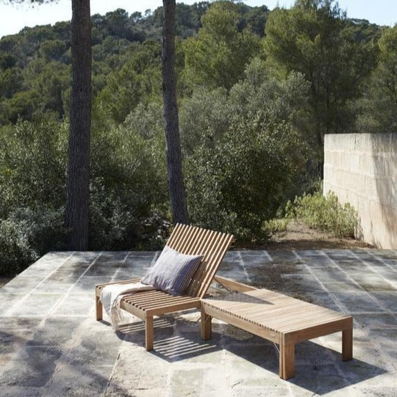 Riviera Lounger by Fritz Hansen Skagerak