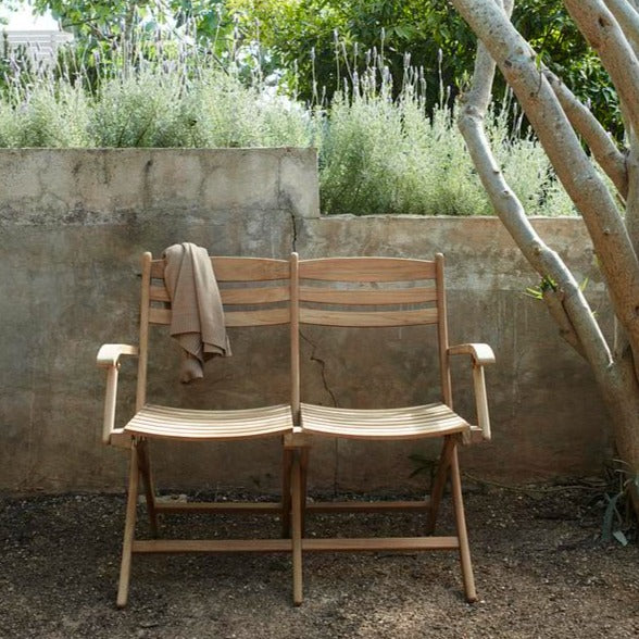 Selandia Two Seater by Fritz Hansen Skagerak