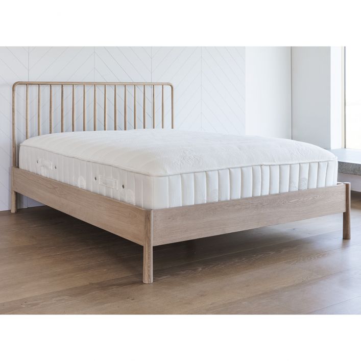 Widcombe - Spindle Bed - 3 Sizes