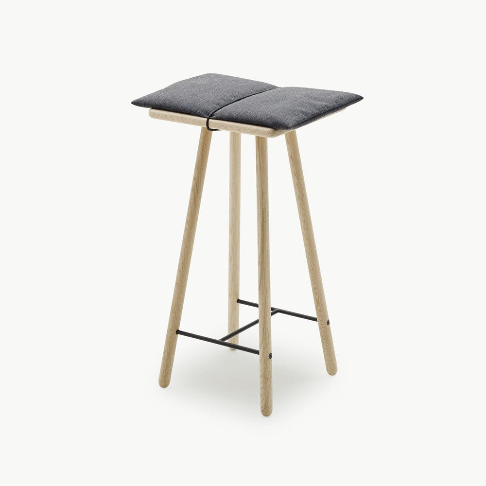 Georg Bar Stool by Fritz Hansen Skagerak - Oak