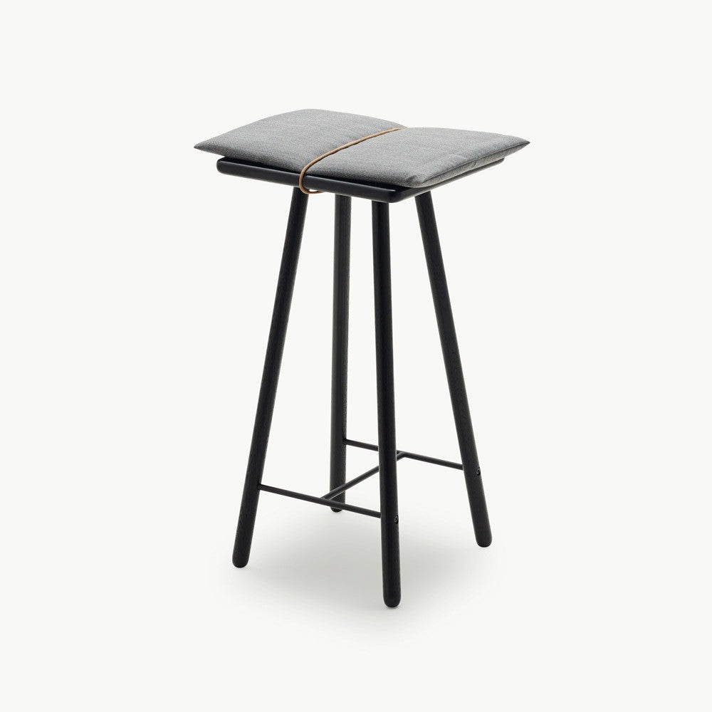 Georg Bar Stool by Fritz Hansen Skagerak - Black