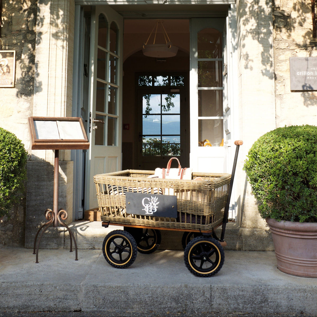 Heritage - Rattan Wagon Cart