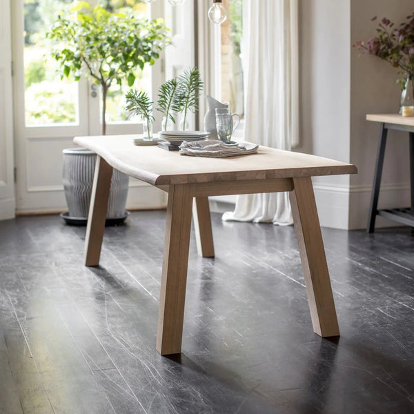 WAVE | OAK DINING TABLE