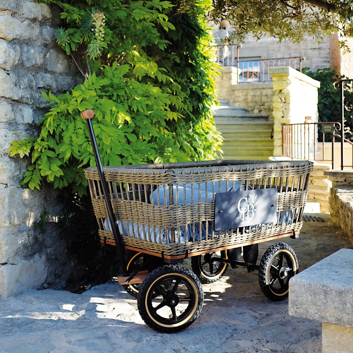 Heritage - Rattan Wagon Cart