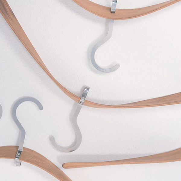 FRITZ HANSEN | SKAGERAK | PILOT COAT HANGER SET | OAK