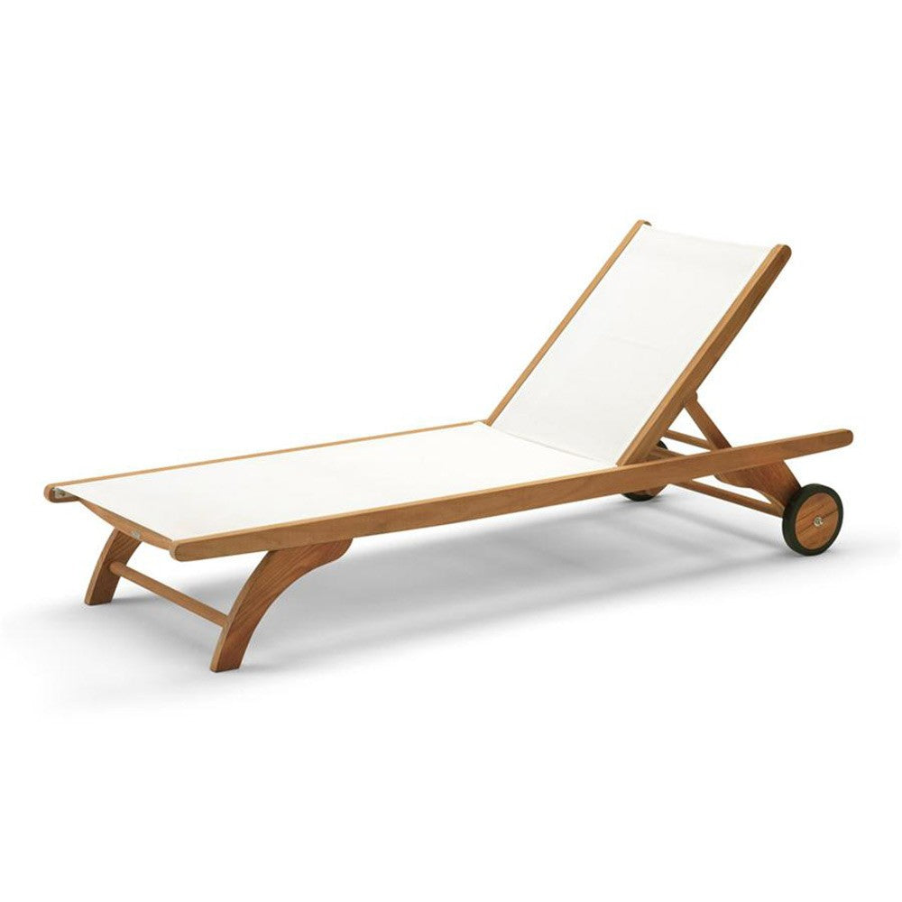 Columbus Sun Lounger by Fritz Hansen Skagerak - White